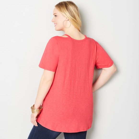 💜CUTOUT SHOULDER TEE - Picture 2 of 3